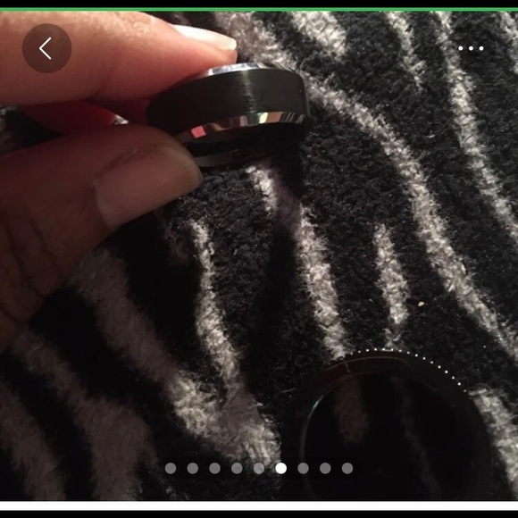 Alejandro Tungsten Rings - Picture 3 of 9